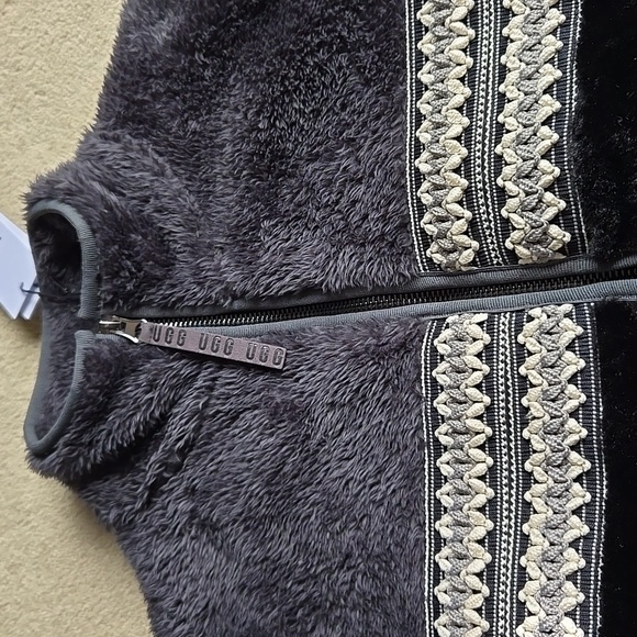 NWT UGG Marlene Braided Fleece Jacket XS - Picture 3 of 7